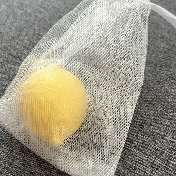 Lemon ๐ scented soap new - Picture 4 of 4